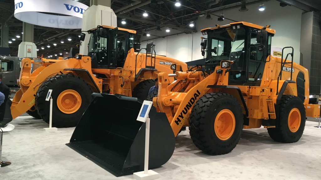 Hyundai HL900 series wheel loaders at World of Concrete 2018.