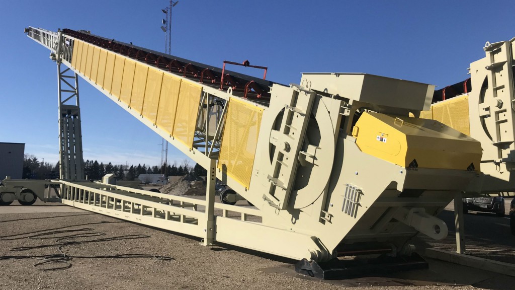 The 210-foot road-portable TeleStacker conveyor.