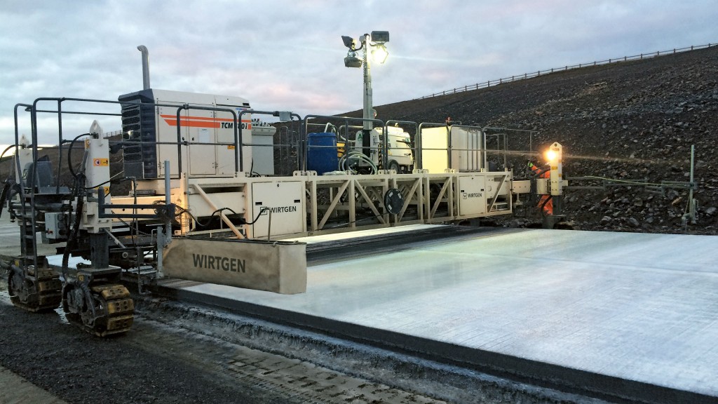 Self-propelled curing machine from Wirtgen improves concrete quality