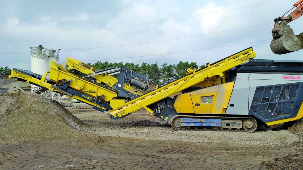 Keestrack has updated its R3 / R3e track-mounted impact crusher.