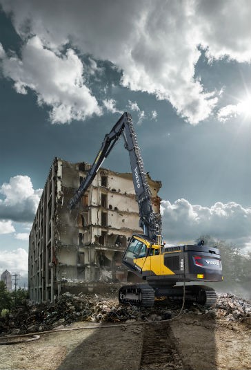 Volvo adds demolition and wheeled excavators to lifetime warranty program