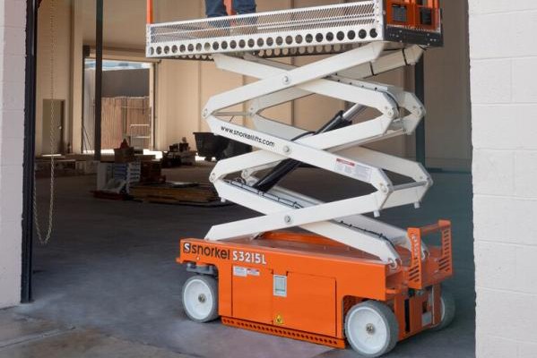 Snorkel - S3215L Scissor Lifts