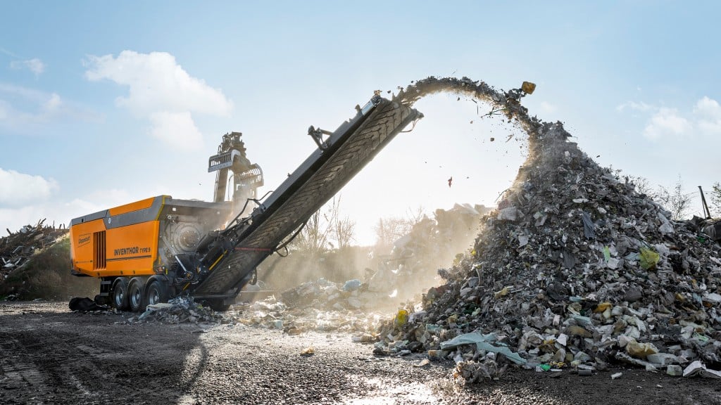 The INVENTHOR Type 9 shredder is the first machine in an entirely new generation of Doppstadt shredders. 