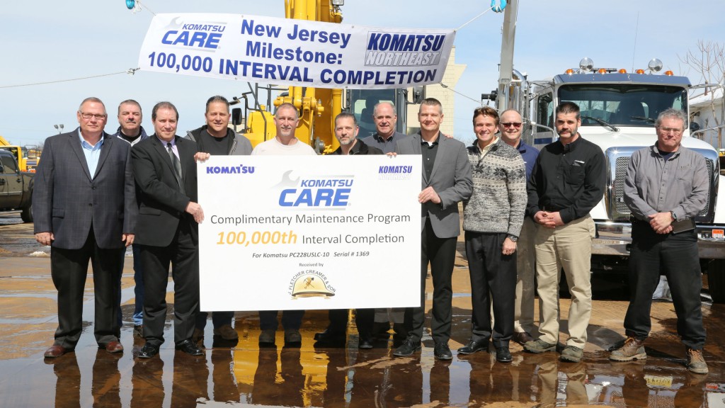 The Komatsu Northwest team, which reached the 100,000 service interval milestone.