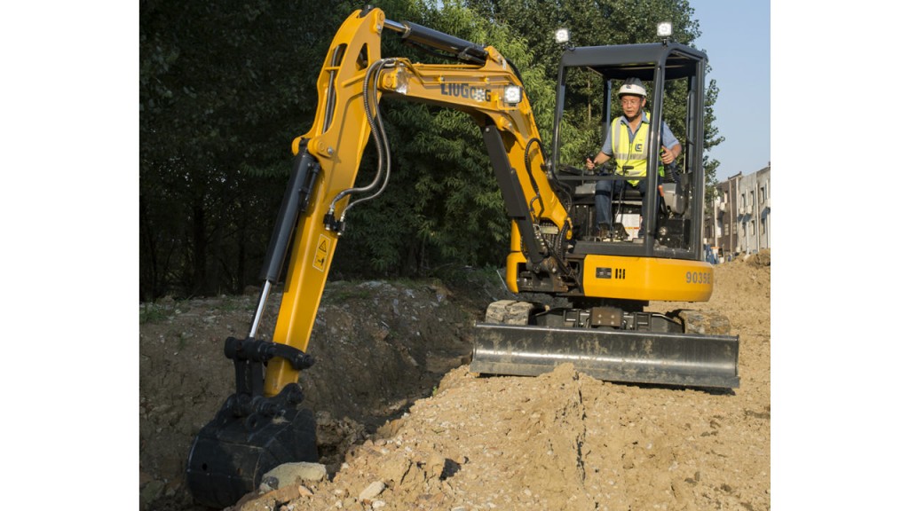 The 9035EZTS compact excavator from LiuGong features an attractive design and zero tail swing for tight job sites.