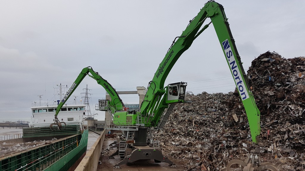 S. Norton & Co’s two new SENNEBOGEN 870 M material handlers are seen loading scrap at the firm’s Barking River Port.