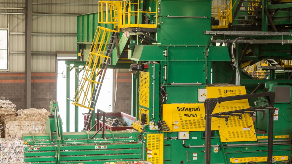 The Bollegraaf HBC 120 S single-ram horizontal baler.