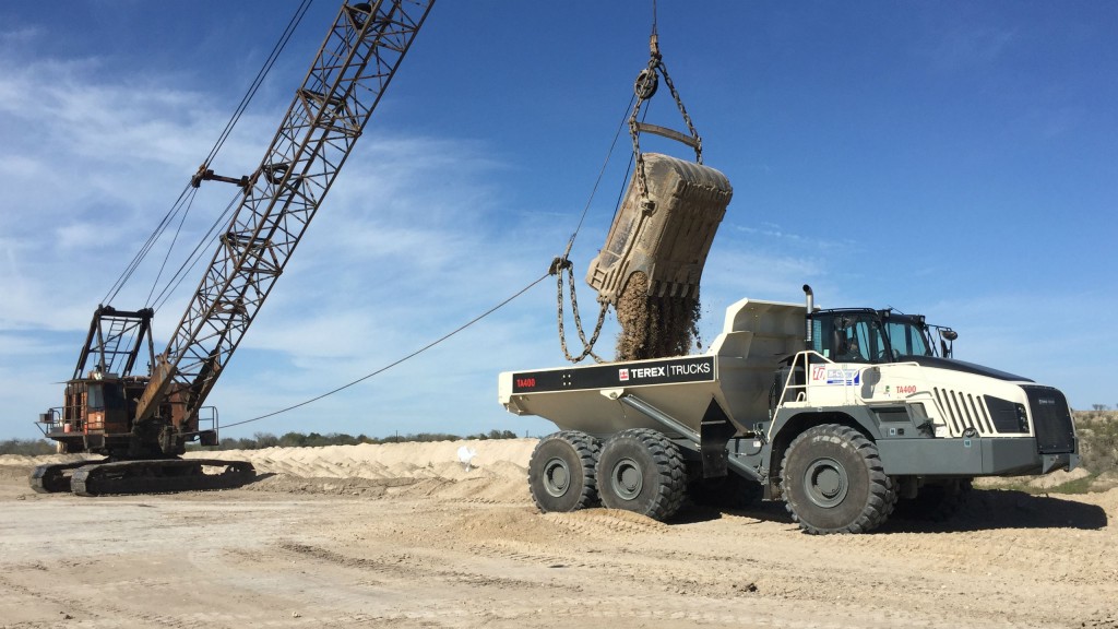 B-C Equipment Sales’ first Terex TA400 demo in South Texas.