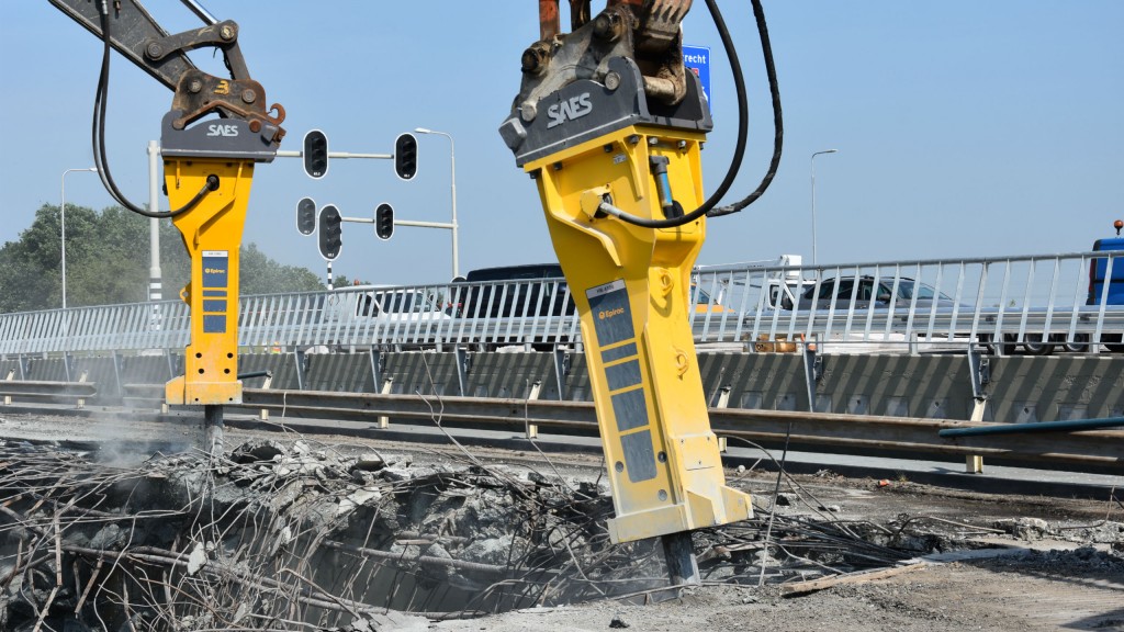 Dutch contractor demolishes three bridges in 48 hours using Epiroc heavy hydraulic breakers 