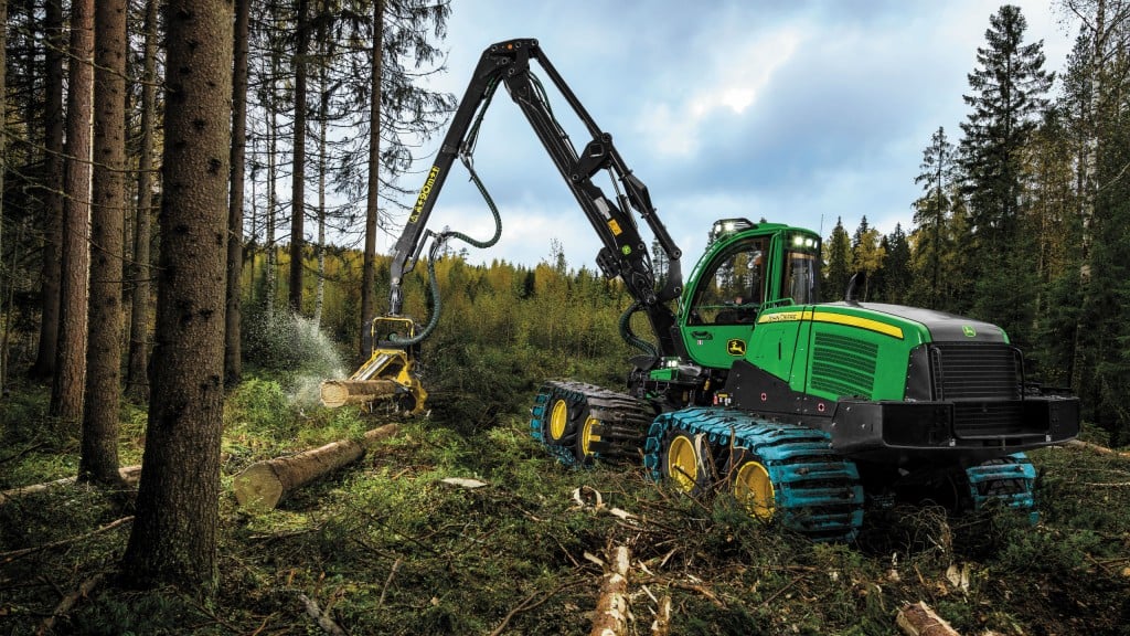 The John Deere 1170G is one of two new G-Series models of wheeled harvester.