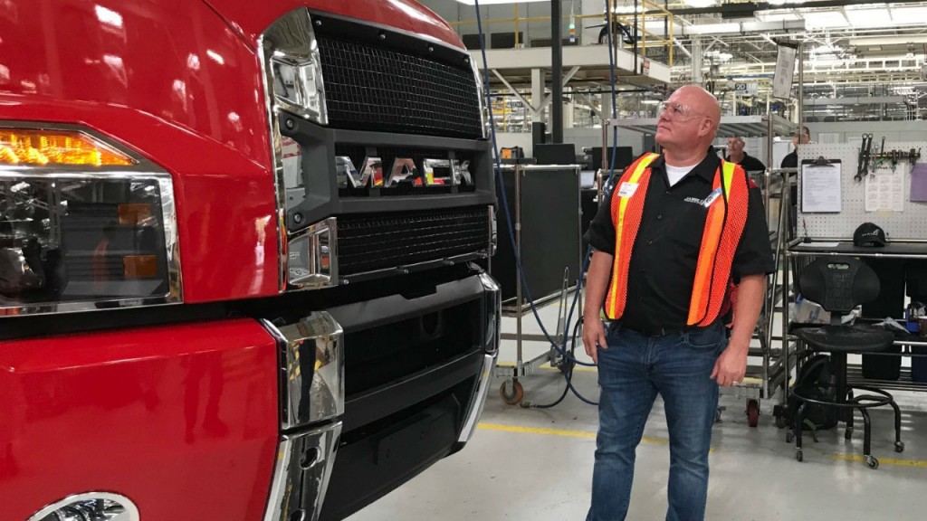 Jamie Davis, star of the international hit television show “Highway Thru Hell,” recently visited Mack Trucks’ Lehigh Valley Operations in Macungie, Pennsylvania, where all Mack truck models for North America and export are assembled. Davis followed his Mack Anthem model through the assembly process, even lending a hand to help install the iconic Mack Bulldog. Davis’ Discovery Channel film crew captured the day’s events, which will be featured during the upcoming seventh season of “Highway Thru Hell.”