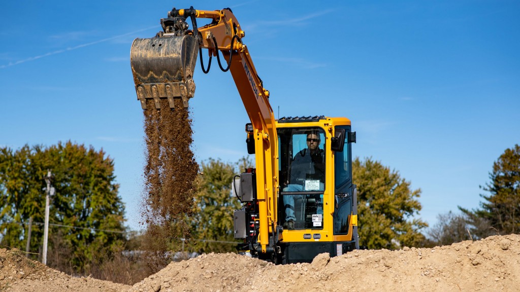  Hyundai and Cummins develop electric-powered mini excavator prototype