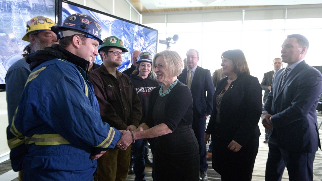 Premier Notley greets members of the Building Trades of Alberta while announcing a new Expression of Interest for refining in the province.
Premier Notley greets members of the Building Trades of Alberta while announcing a new Expression of Interest for refining in the province.