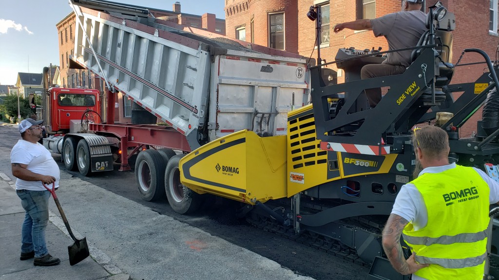 The new BF 300 C-2 track paver on display in BOMAG booth #17115 during World of Asphalt 2019 in Indianapolis, Ind. February 12-14 offers hydraulically variable paving widths from 5.6 ft (1.7 m) to 11.2 ft (3.4 m).