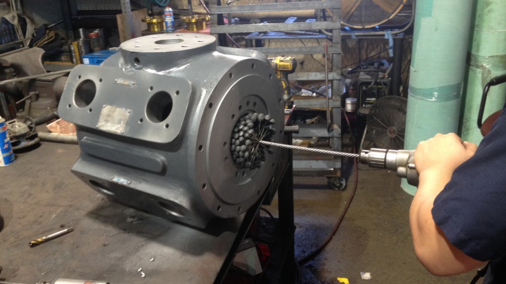 Large diameter Flex-Hone tools are the ideal solution because they can be run with virtually any rotating spindle, are self-centering, self-aligning to the bore and self-compensating for wear. Large diameter Flex-Hone tools are the ideal solution because they can be run with virtually any rotating spindle, are self-centering, self-aligning to the bore and self-compensating for wear.