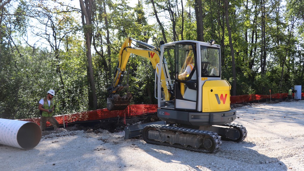 When it comes to power, the EZ36 combines the 24.5 horspower Yanmar engine with a load sensing hydraulic system to optimize a powerful machine in the under 25 horsepower class. Add the optional power angle dozer blade with float function and the EZ36 is a real productive excavator on the jobsite.