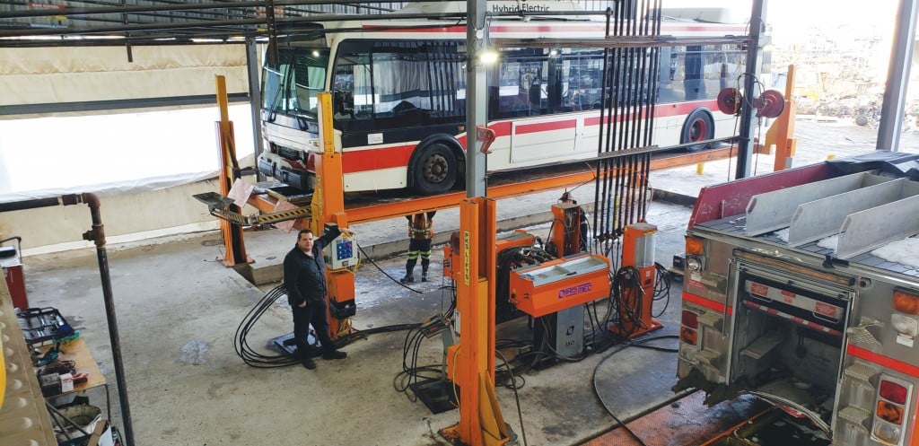 Hybrid bus recycling at Langille's. Photos by Jeremie Dupont.