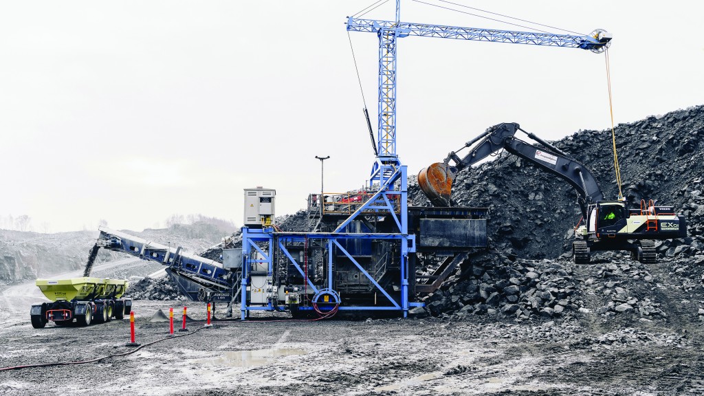 The EX1 prototype dual-powered, cable-connected excavator feeding the electric primary crusher.