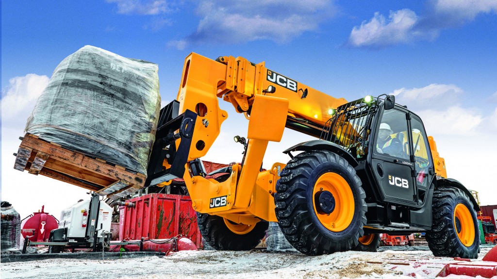 JCB Loadall lift-and-place telescopic handlers are now available with a JCB Arctic Kit, which allows the machine to start an operate at temperatures as low as -40 degrees Fahrenheit (-40 degrees Celsius).