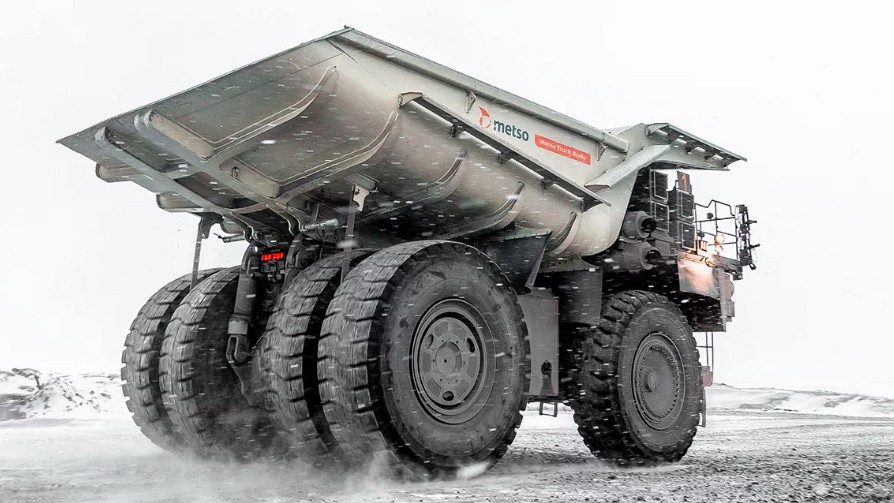 A typical Metso Truck Body weighs 20-30% less than a traditional steel-lined truck body. Depending on the application, this translates into a payload increase of several tons.
