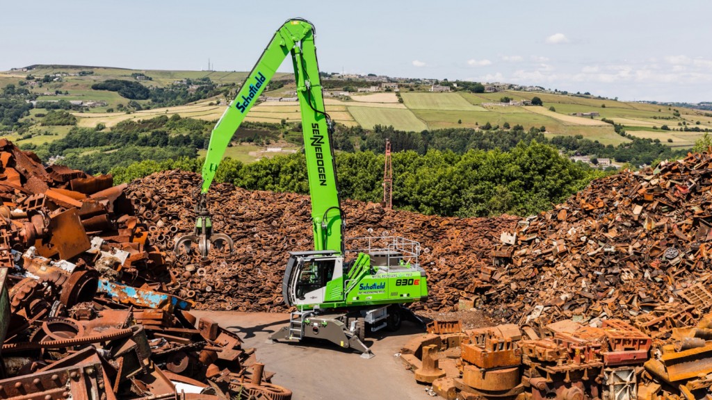 Sennebogen 830 E handler taking on piles of broken casting at Schofield UK.