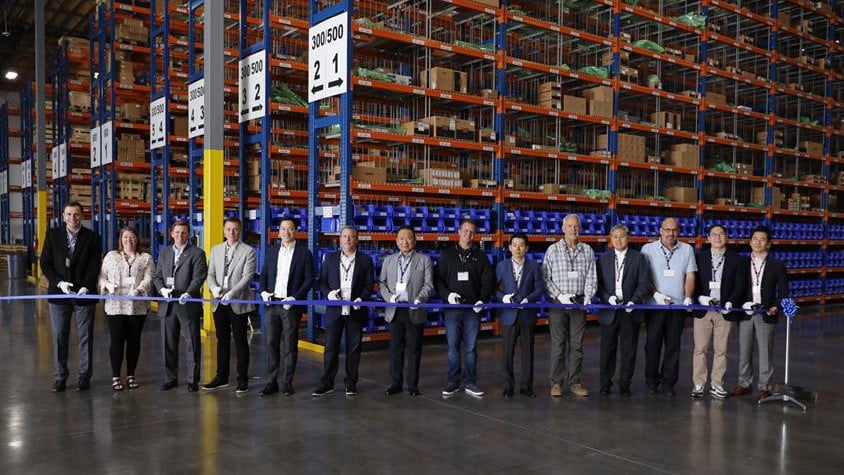 Like the Atlanta-area parts distribution center, the Seattle-area facility located in Lacey is dedicated for genuine Doosan parts distribution and shipping. It is managed by DHL Supply Chain - the Americas' leader in contract logistics.