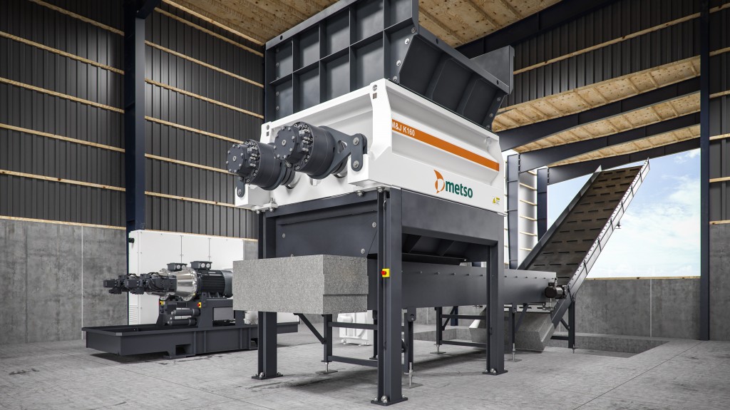 Metso shredder in building.