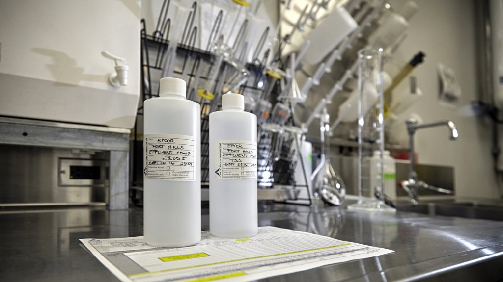 Approximately 88% of the water used by our mining and extraction operations in 2018 was recycled tailings water. Pictured here are two sample bottles from the water treatment plant at Fort Hills. Approximately 88% of the water used by our mining and extraction operations in 2018 was recycled tailings water. Pictured here are two sample bottles from the water treatment plant at Fort Hills.