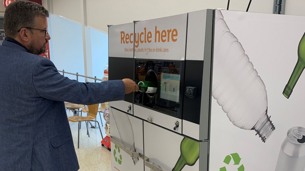 The Sainsbury's trial is taking place in conjunction with reverse vending experts TOMRA Collection Solutions UK and Ireland, using a machine known as the T-70 Dual.