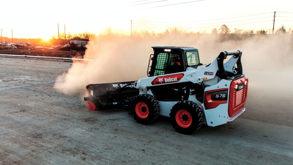 Bobcat cuts the ribbon on new Colorado training facility unveils range