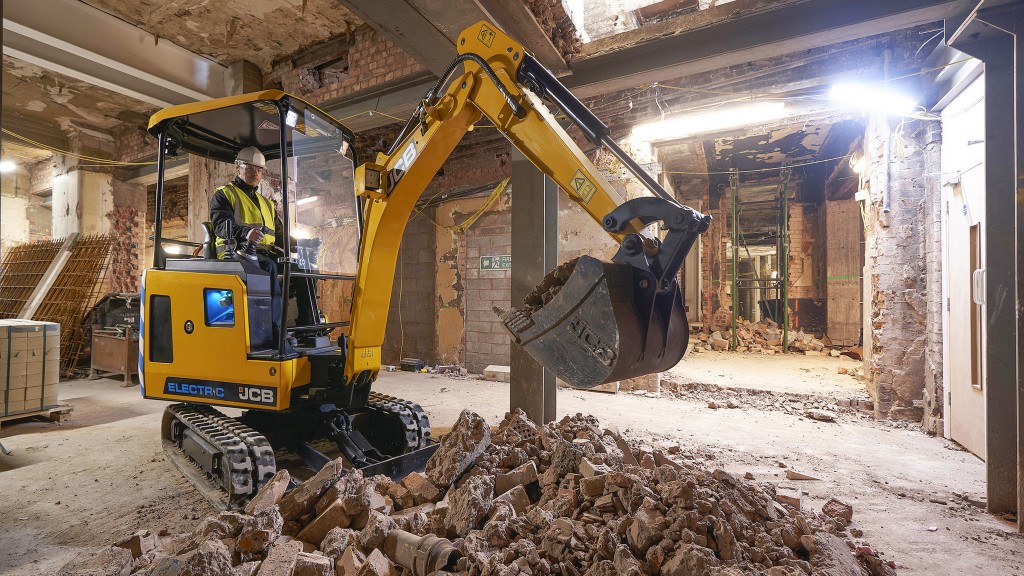 The JCB 19C-1E electric mini excavator, the first of the company’s new E-TEC range, is now available at JCB dealers across the United States and Canada.