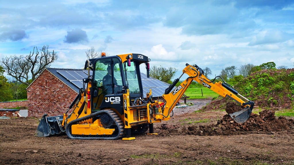 JCB will display and demonstrate the new 1CXT compact backhoe loader at the 2019 GIE+EXPO. The JCB 1CXT is the only tracked backhoe loader in North America. It has a 60 percent smaller footprint than a full-size backhoe and can be towed between job sites without a Commercial Driver’s License (subject to local regulations).