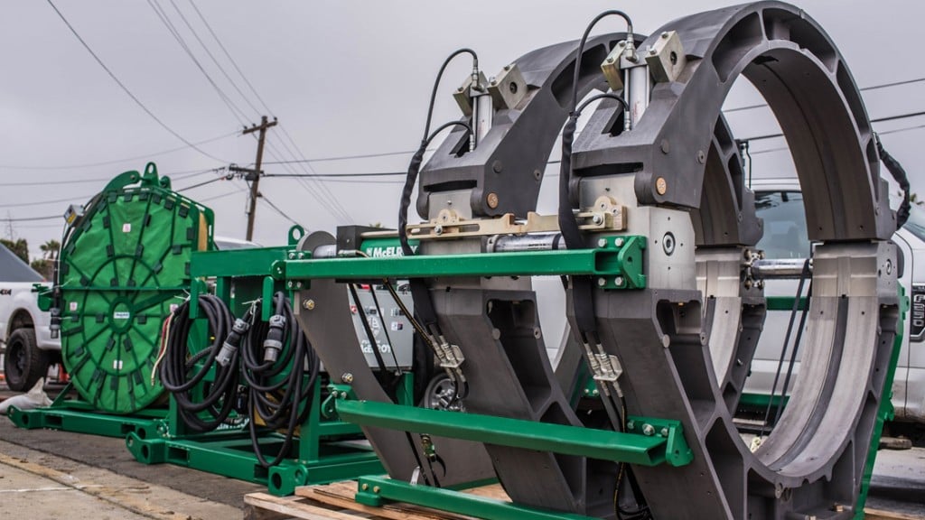 McElroy Manufacturing, Inc. - In-Ditch 1600 Pipe Fusion Machines McElroy Manufacturing, Inc. - In-Ditch 1600 Pipe Fusion Machines