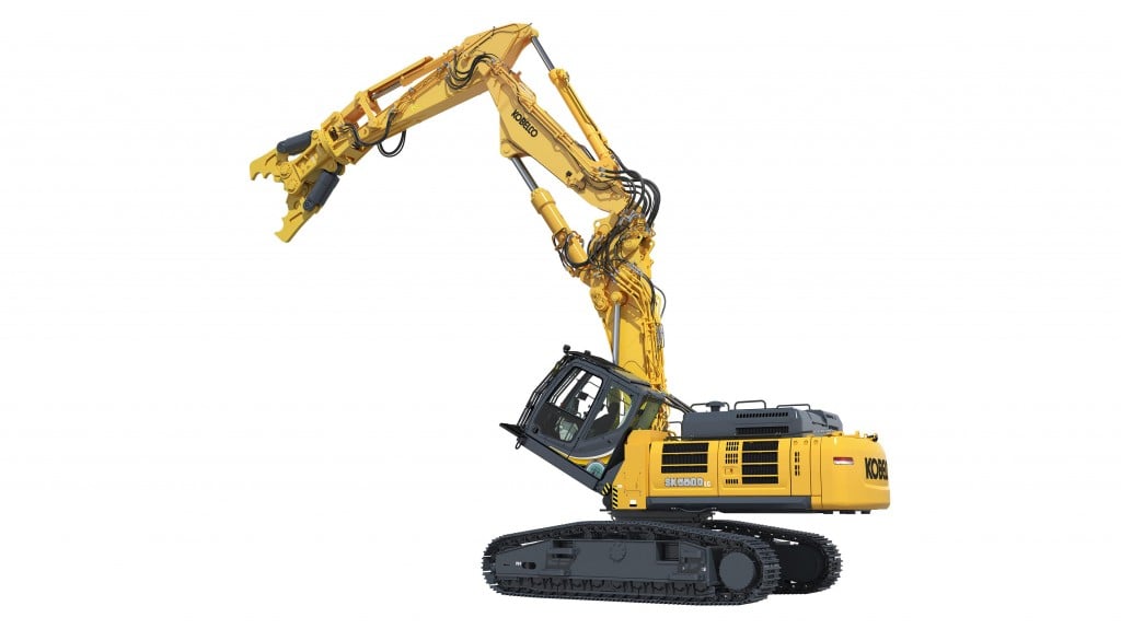 The new KOBELCO SK400D and SK550D building demolition machines feature a 30-degree tilting cab.