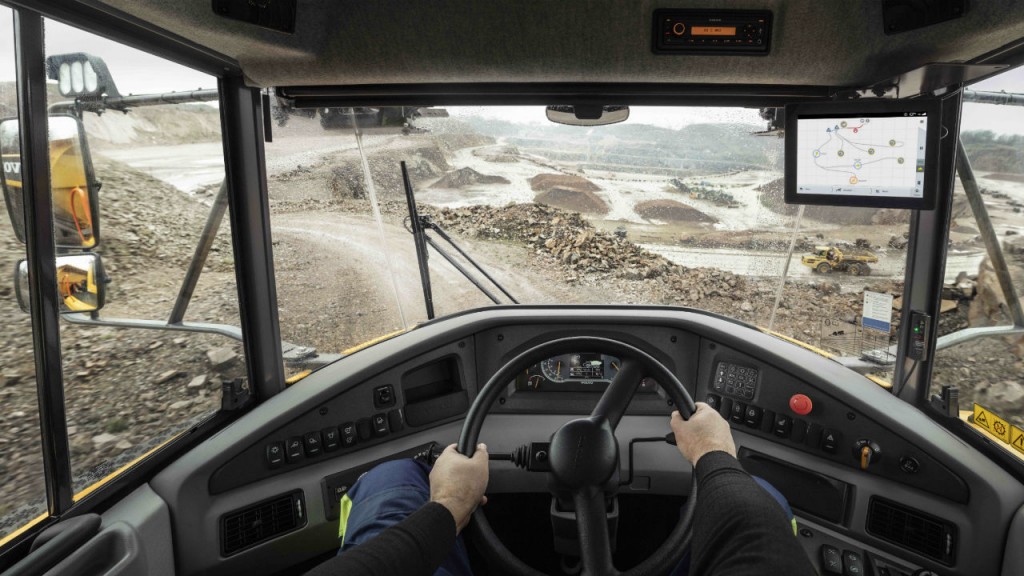 Volvo Haul Assist adds map feature to help monitor job site traffic