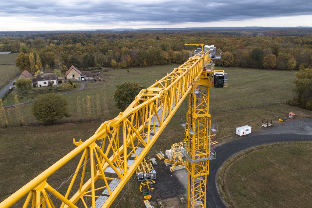 Manitowoc Company, Inc - MDT 809 M25 Tower Cranes