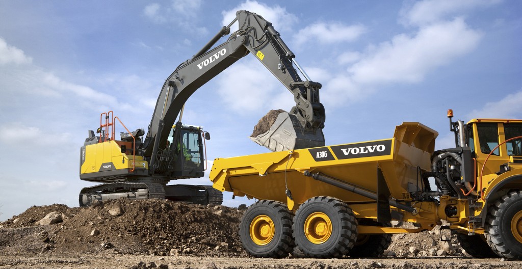 Hydraulic hybrid excavator from Volvo cuts fuel use by up to 15 percent