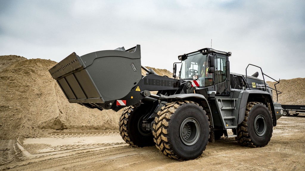 Guggenberger purchases custom anthracite-black Liebherr wheel loaders