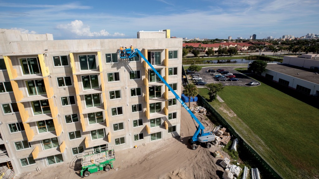 genie s45hf boom at a jobsite