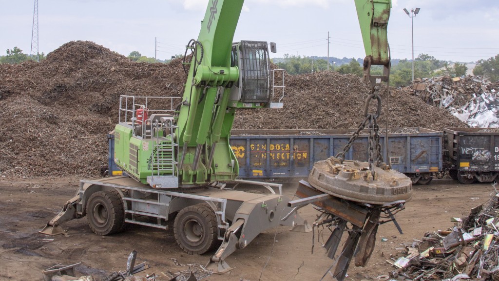 SENNEBOGEN machine at work in scrap yard