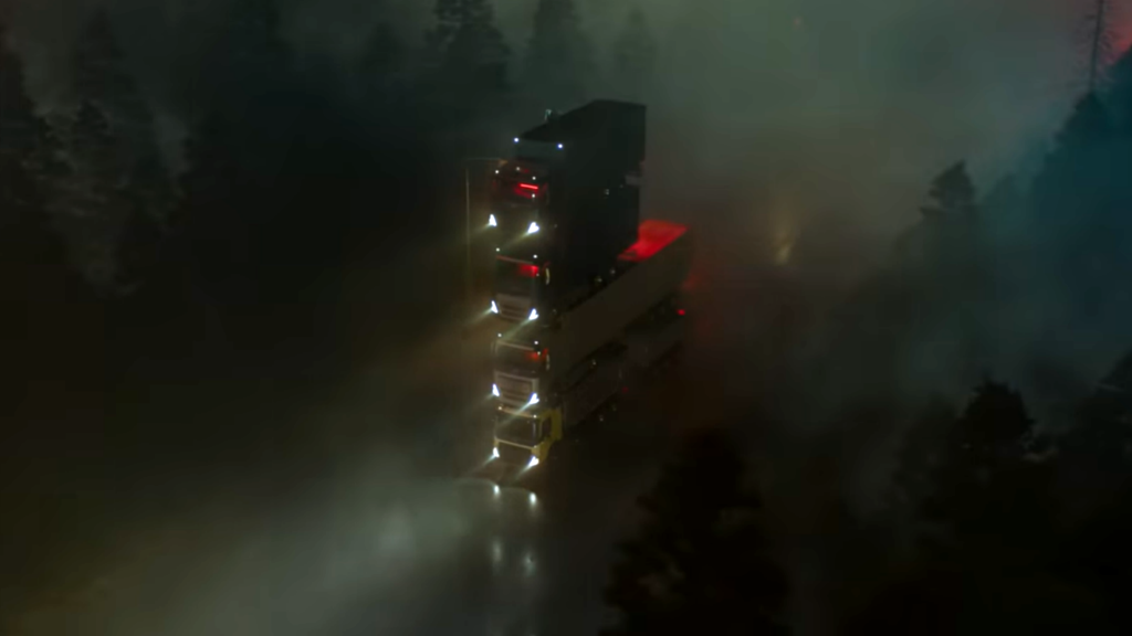 Watch this: Tower of trucks travels through tempest