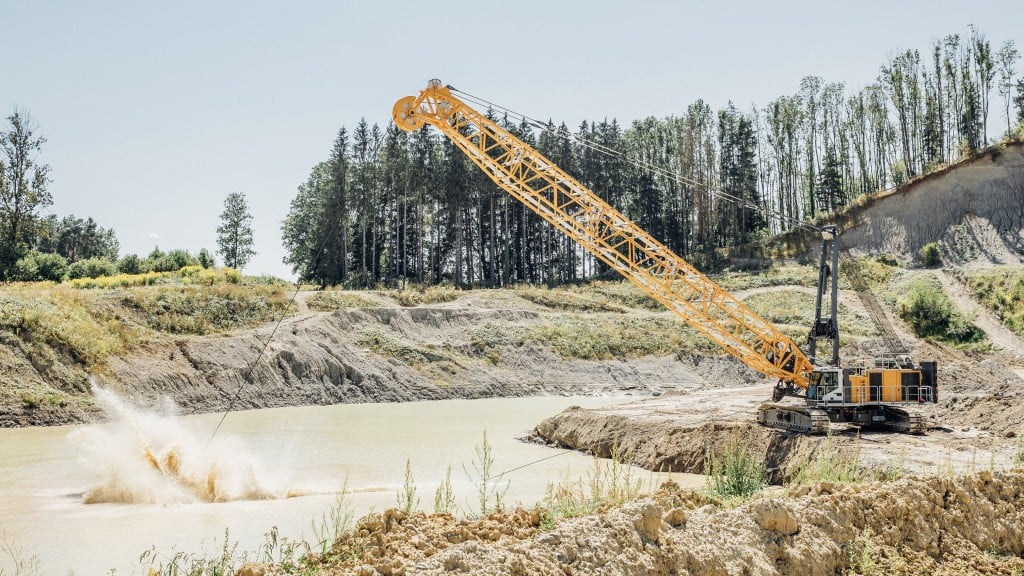 Liebherr expands crawler crane lineup, increases load capacities