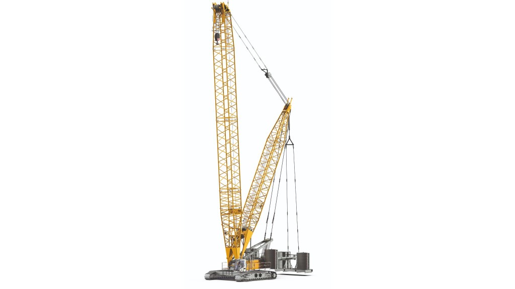 The brand new LR 1300 SX with derrick boom and displaceable suspended counterweight.