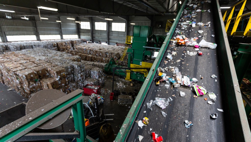 Sorting flexible plastic packaging (FPP) at the TotalRecycle material recovery facility (MRF) in Birdsboro, Penn.