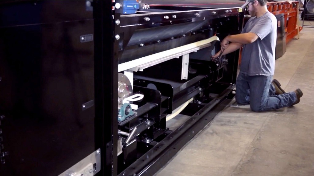 Watch the videos: How to set up and maintain an eddy current separator