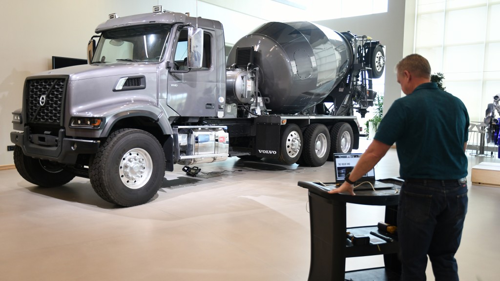 volvo customer center technician performs virtual walk around of a volvo vhd