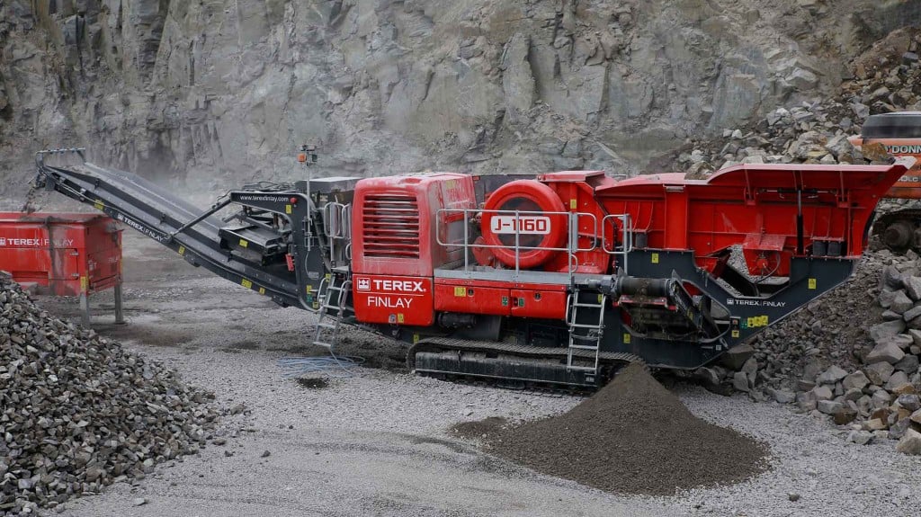 Terex J-1160 jaw crusher working in a mine