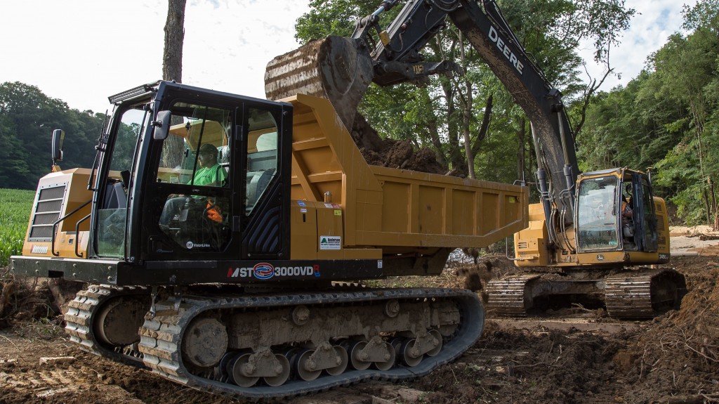 Morooka MST-3000VDR rubber track carrier