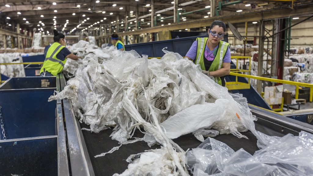 recycling plant assembly line