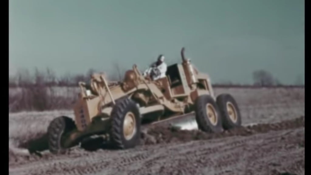 Watch: Vintage training tips and tricks for WABCO motor graders